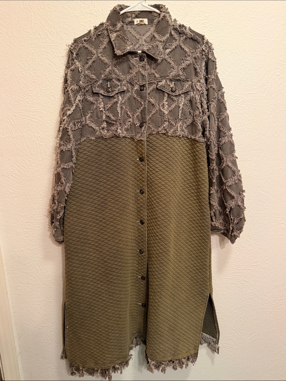 🙊🙊🙊BOGOHO🙊🙊🙊POL Two-Tone Textured Button-Front Long Jacket in Olive & Taupe-Med